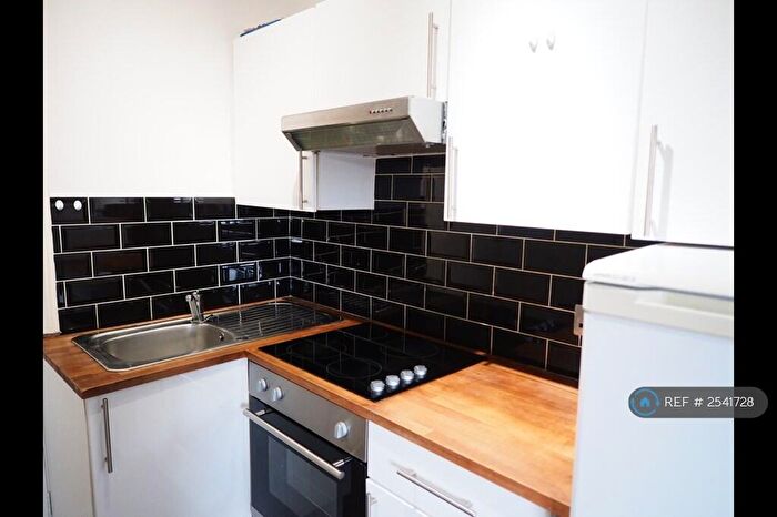 1 Bedroom Flat To Rent In Erleigh Road, Reading, RG1