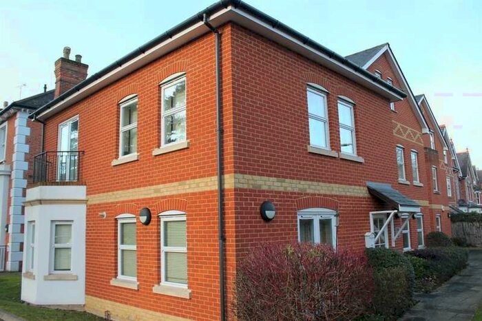 1 Bedroom Apartment To Rent In Aviator Place, 112 Crescent Road, Reading, RG1