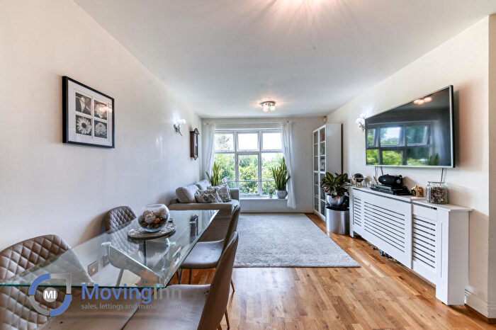 2 Bedroom Apartment For Sale In Ashman Court, Pampisford Road, South Croydon, Surrey, CR2