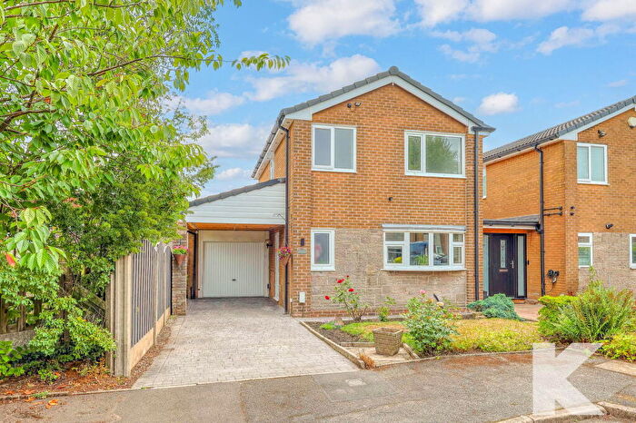 3 Bedroom Link Detached House For Sale In Cloughs Avenue, Chadderton, OL9