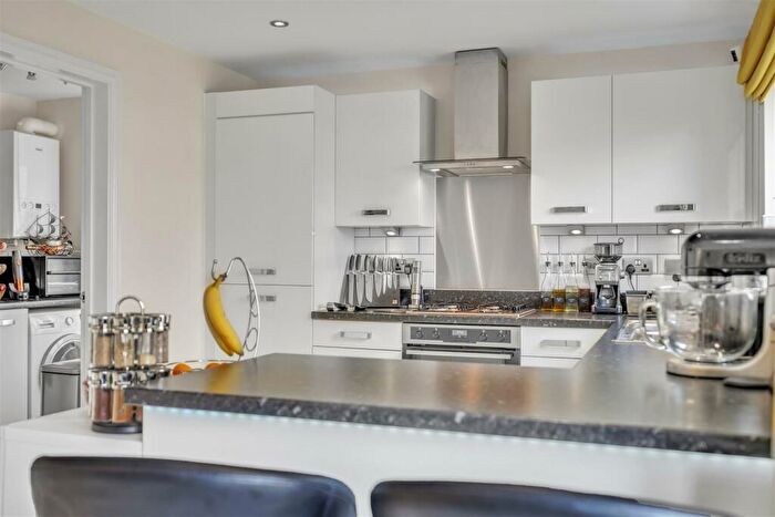 3 Bedroom Detached House For Sale In New Chapel Lane, Penistone, S36