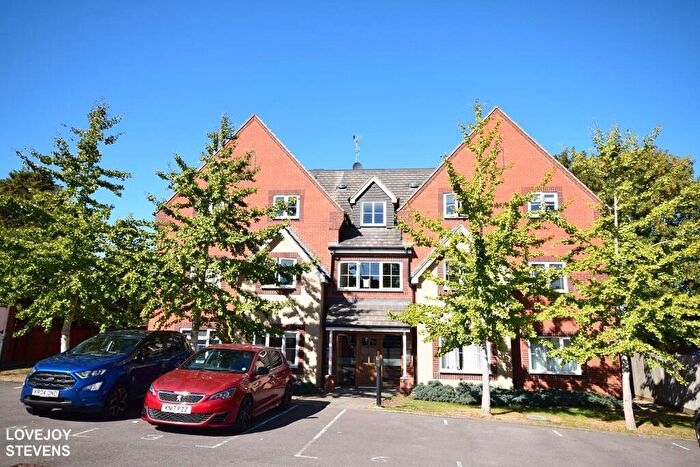 2 Bedroom Flat To Rent In Enborne Road, Newbury, RG14