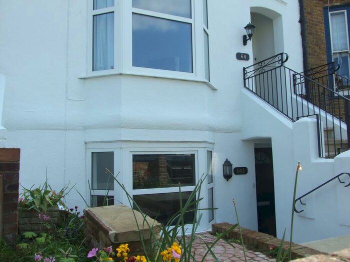 1 Bedroom Flat To Rent In Charles Street, Herne Bay, Kent, CT6
