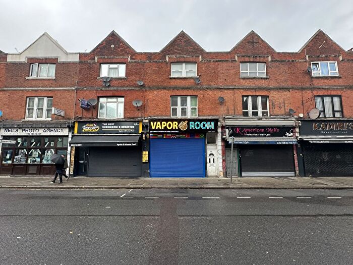 5 Bedroom Property For Sale In High Road, Willesden, London, NW10