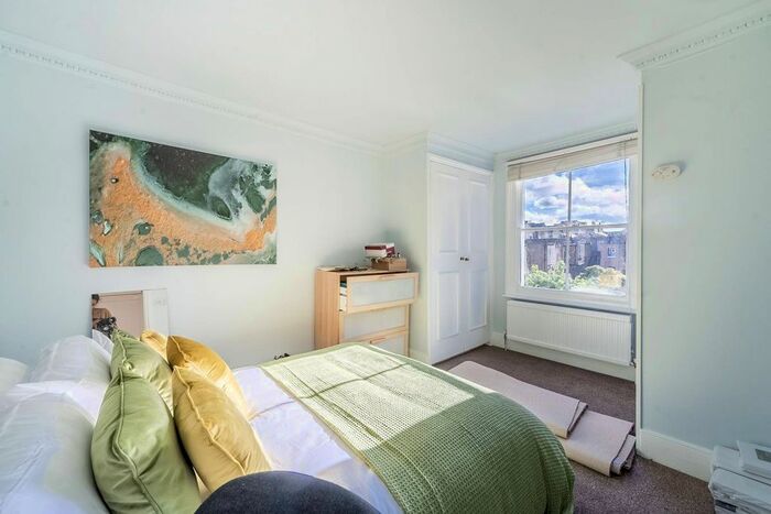 1 Bedroom Flat To Rent In Gertrude Street, Earls Court, London, SW10