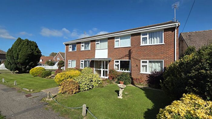 2 Bedroom Flat For Sale In Walnut Court, St. Johns Road, Polegate, BN26