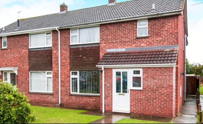 4 Bedroom Semi Detached House For Sale In Eastern Way, Bury St. Edmunds, IP30