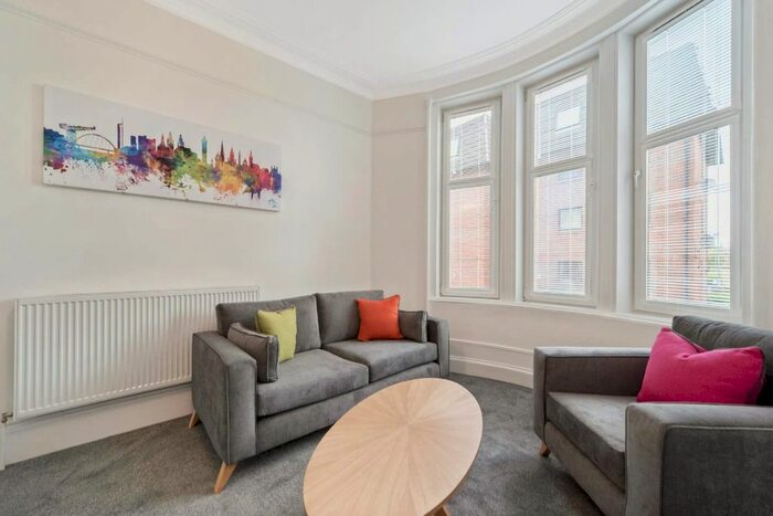 1 Bedroom Flat To Rent In Laurel Place, Thornwood, Glasgow, G11