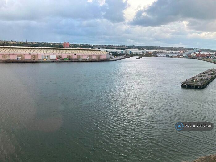 2 Bedroom Flat To Rent In East Float Quay, Birkenhead, CH41