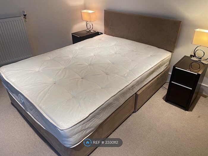 2 Bedroom Flat To Rent In Duckman Tower, London, E14