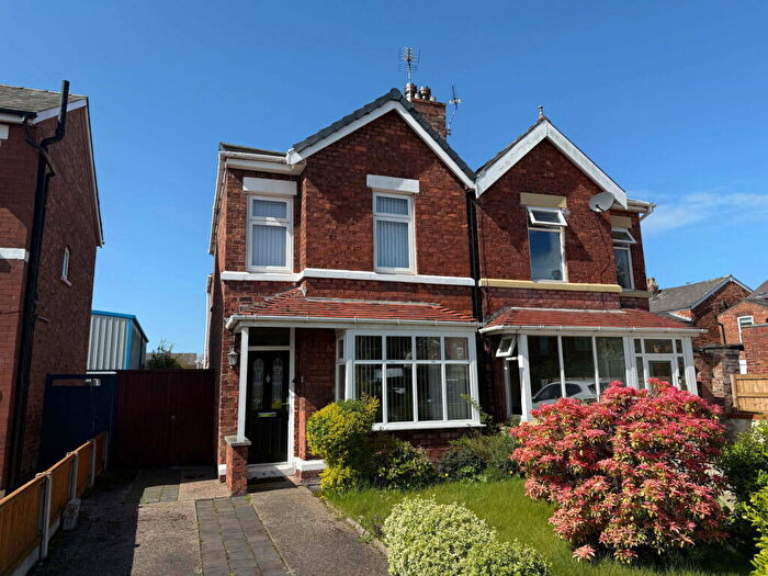 3 Bedroom Semi Detached House For Sale In Thornton Road, Southport, PR9