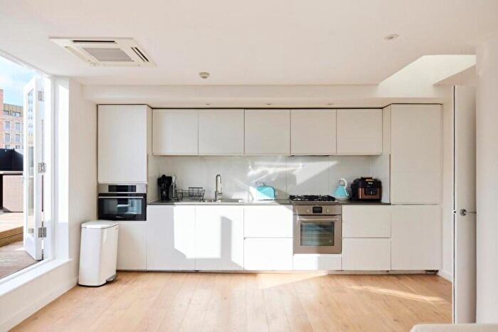 2 Bedroom Apartment To Rent In Kennington Road, SE11