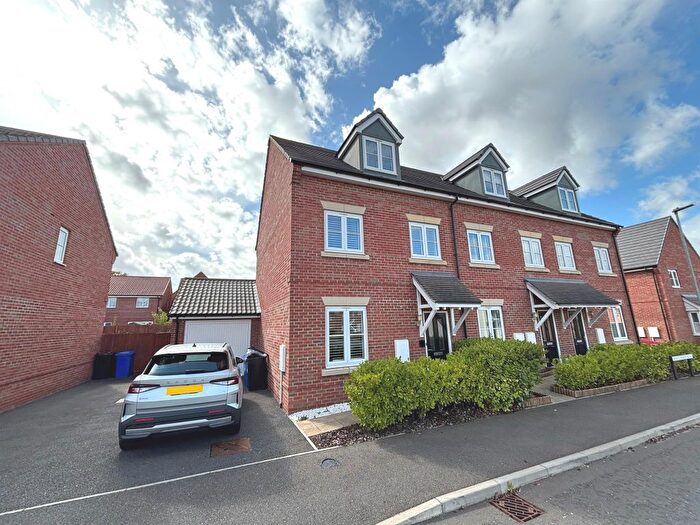 3 Bedroom Property For Sale In Myrtlewood Road, Bury St. Edmunds, IP32