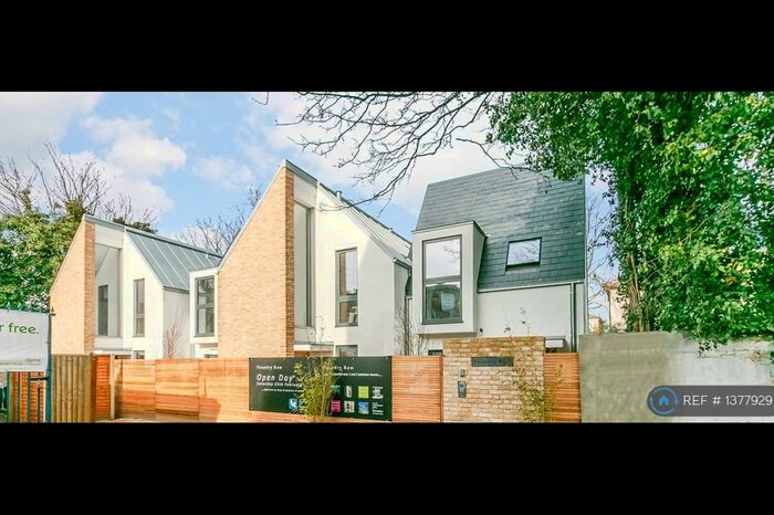 2 Bedroom Terraced House To Rent In Foundry Row, Surbiton, KT6