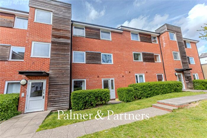 2 Bedroom Flat For Sale In Isham Place, Ipswich, Suffolk, IP3