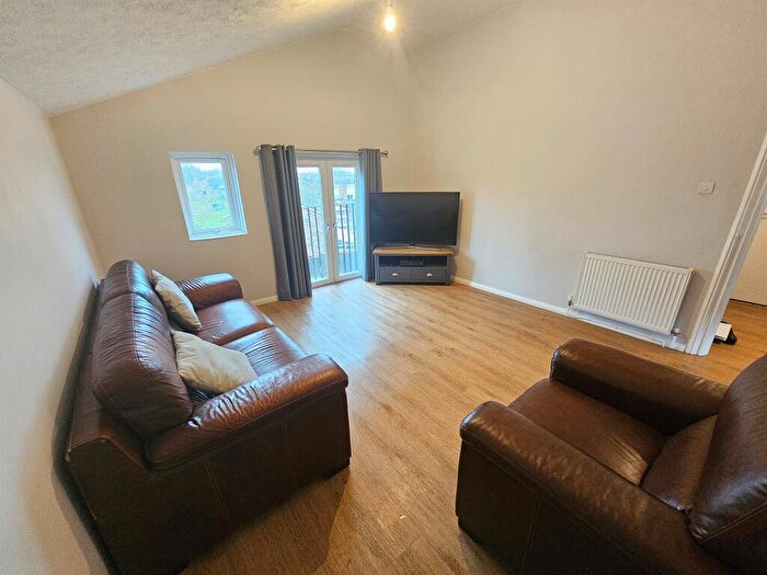 1 Bedroom Apartment For Sale In Arundel Green, Aylesbury, HP20