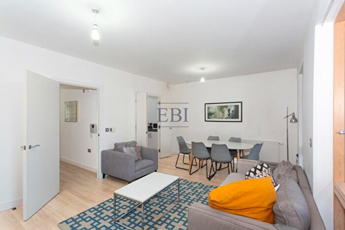 3 Bedroom Apartment To Rent In Eddington Court, Silvertown Square, Canning Town, E16