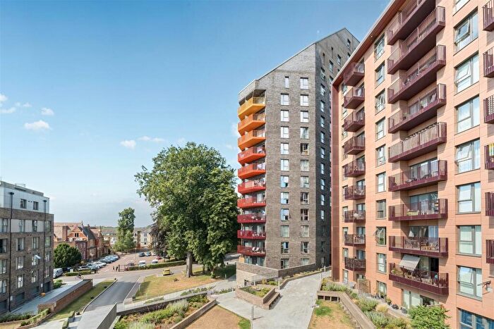 2 Bedroom Apartment For Sale In Waterhouse Avenue, Maidstone, ME14