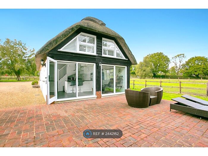 1 Bedroom Semi-Detached House To Rent In Wimborne, Dorset, BH21