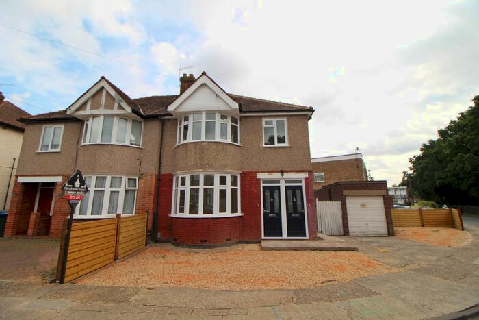 2 Bedroom Maisonette To Rent In The Croft, Wembley, HA0