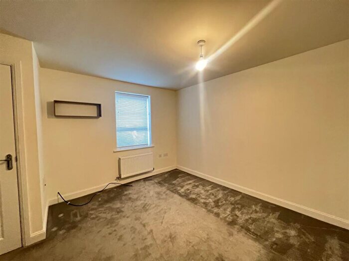 2 Bedroom End Of Terrace House To Rent In Sundial Close, Liverpool, L23