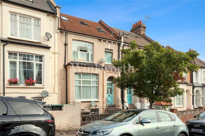 4 Bedroom Apartment To Rent In Cavendish Road, London, N4