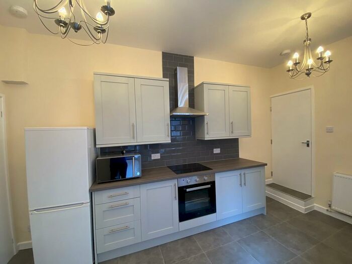 4 Bedroom Terraced House To Rent In Book Now For -Coventry Students, CV1