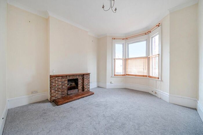 1 Bedroom Flat To Rent In St. Johns Road, London, SE20