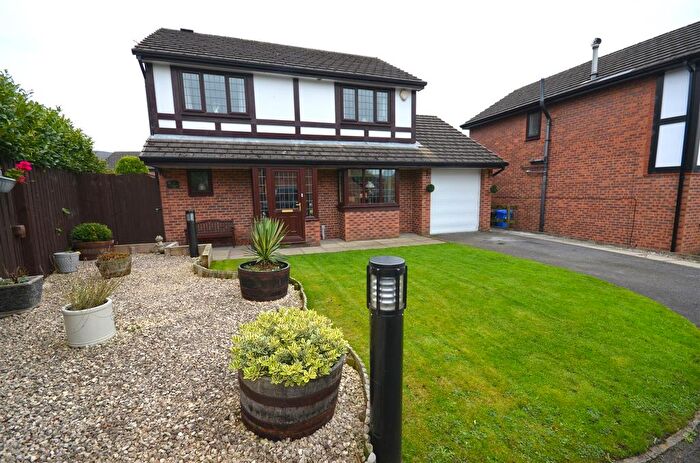 4 Bedroom Detached House For Sale In Dovebrook Close, Carrbrook, Stalybridge, SK15