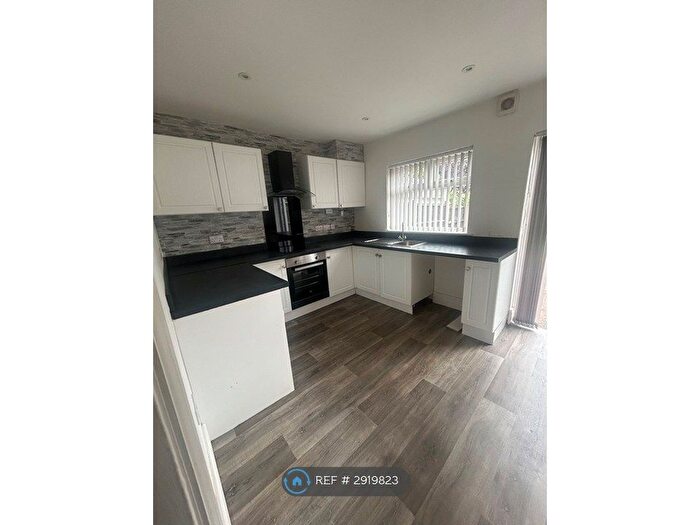 3 Bedroom Semi-Detached House To Rent In Oaklands Avenue, Derby, DE23