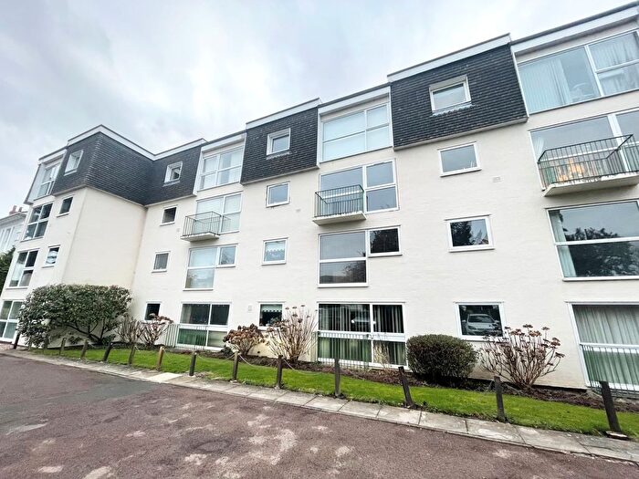 2 Bedroom Flat To Rent In Kenilworth Road, Leamington Spa, CV32