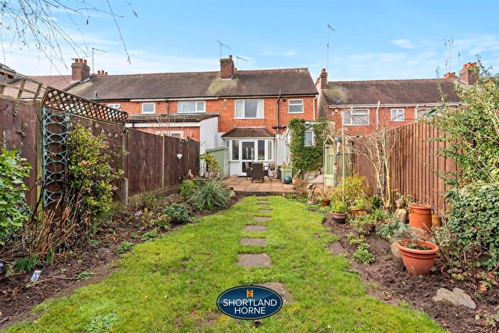 3 Bedroom End Of Terrace House For Sale In Grenville Avenue, Coventry, CV2