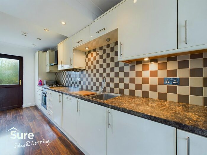 3 Bedroom Terraced House To Rent In Adeyfield Road, Hemel Hempstead, Hertfordshire, HP2