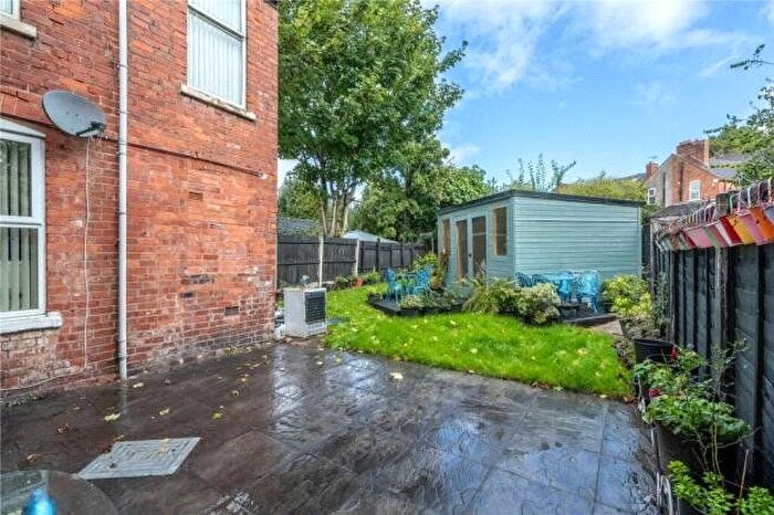 4 Bedroom Detached House For Sale In Staveley Road, Wolverhampton, West Midlands, WV1