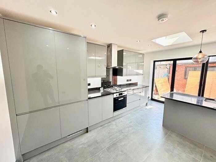 3 Bedroom Semi-Detached House To Rent In Harrold Road, Dagenham, RM8