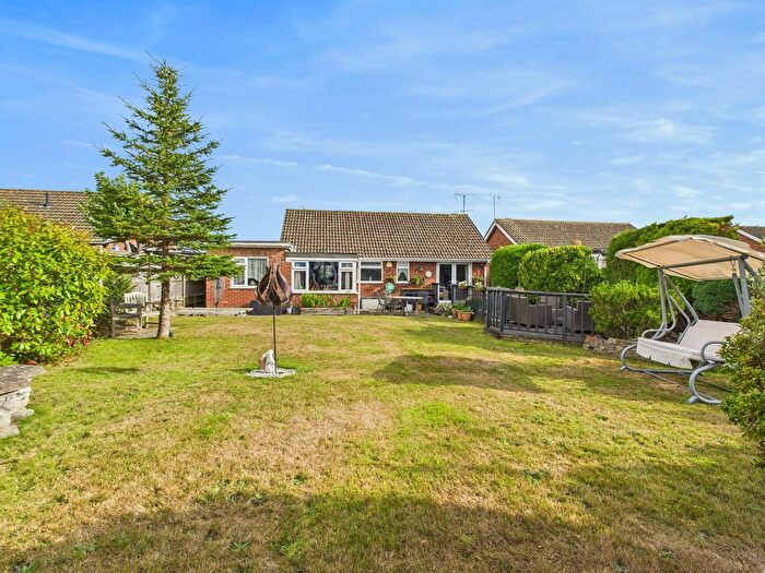 2 Bedroom Bungalow For Sale In Clyde Road, Worthing, BN13