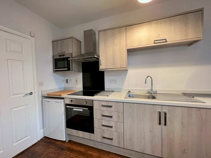 2 Bedroom Apartment To Rent In A Lees Hill Street, Nottingham, NG2