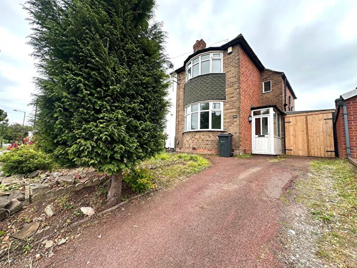 3 Bedroom Semi-Detached House To Rent In Barrows Lane, Birmingham, B26