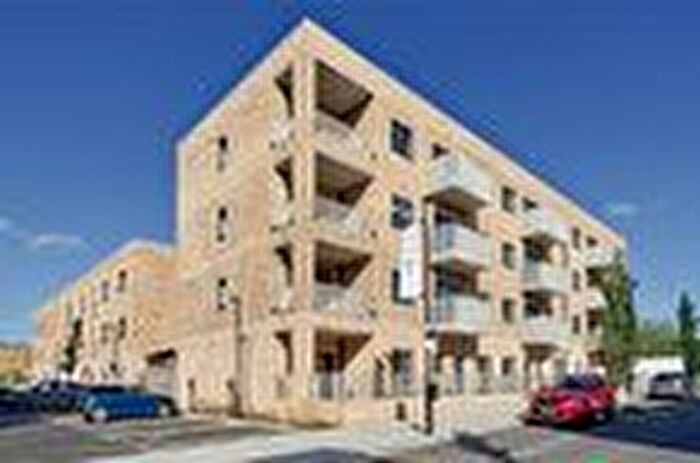 1 Bedroom Flat To Rent In Iris House, Plum Mews, Springfield Parkside, Tooting, SW17