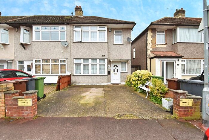 4 Bedroom End Terrace House For Sale In Western Avenue, Dagenham, RM10