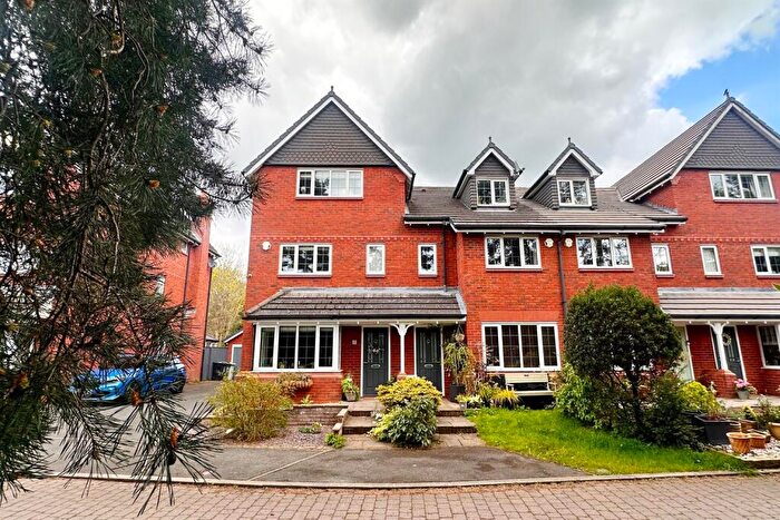 4 Bedroom Semi Detached House For Sale In Abbey Court, Poynton, SK12