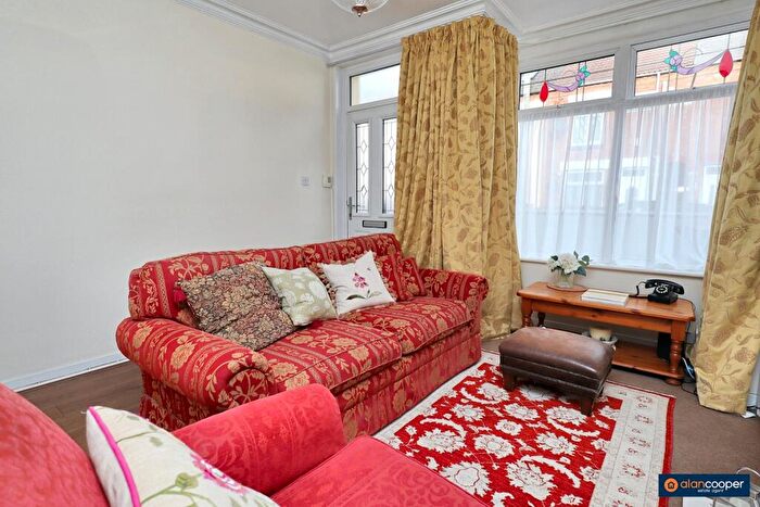 3 Bedroom Terraced House For Sale In Fife Street, Nuneaton, CV11