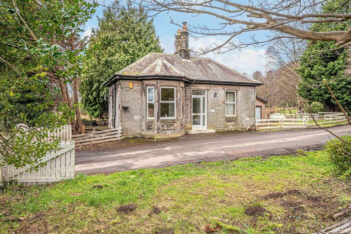 2 Bedroom Detached Bungalow For Sale In East Lodge, Blair Castle, Culross, KY12