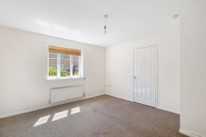 4 Bedroom Semi-Detached House To Rent In Exley Square, Lincoln, Lincoln, LN2