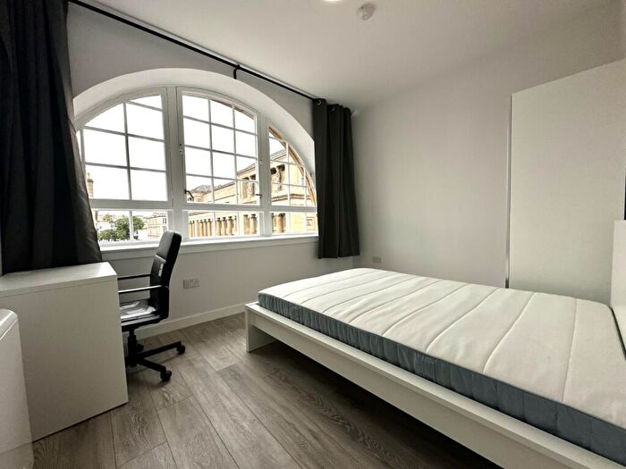 3 Bedroom Flat To Rent In Kent Road, Finnieston, Glasgow, G3