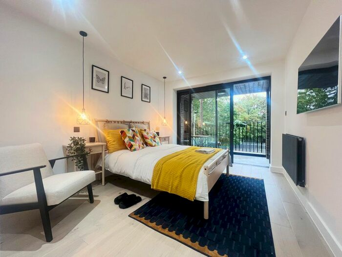 1 Bedroom Flat To Rent In Clinton Road, Forest Gate, London, E7