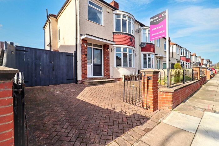 3 Bedroom Semi Detached House For Sale In Waltham Avenue, Hartburn, Stockton-On-Tees, TS18