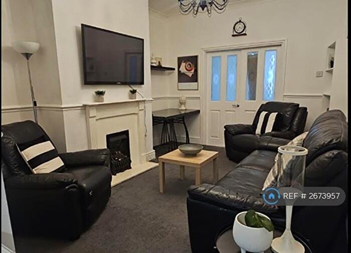 1 Bedroom Flat To Rent In Moorside Road, Manchester, M27