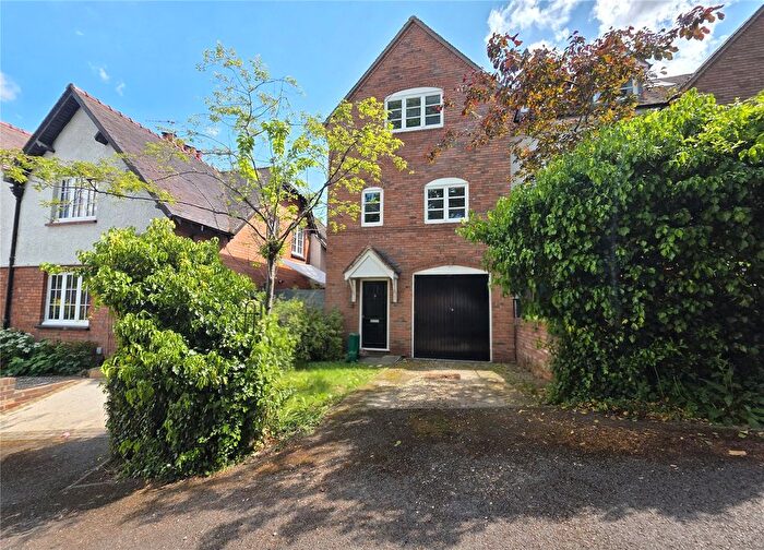 3 Bedroom End Of Terrace House To Rent In Bear Hill, Alvechurch, Birmingham, B48