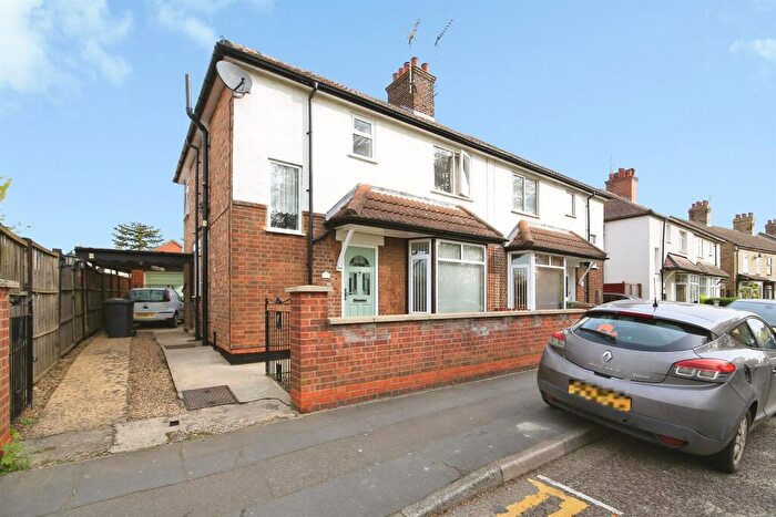 3 Bedroom Semi Detached House For Sale In Bishops Road, Peterborough, PE1